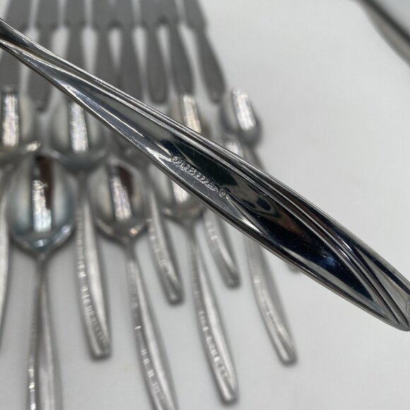 Oneida CAMLYNN CLEO Frosted Glossy Stainless Flatware 53 Pieces Silverware - Picture 8 of 8